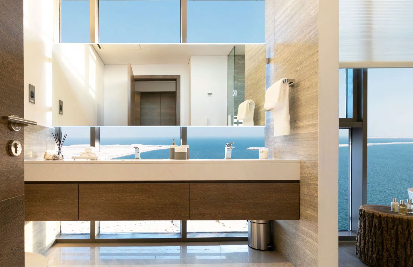 ANWA Tower Dubai Maritime City Bathroom View